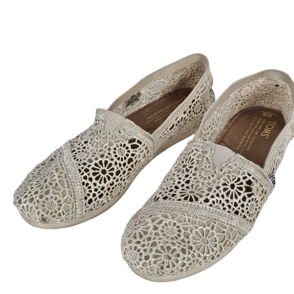 Shoes Toms white lace flats size 6 summer Bridgerton - Picture 1 of 8